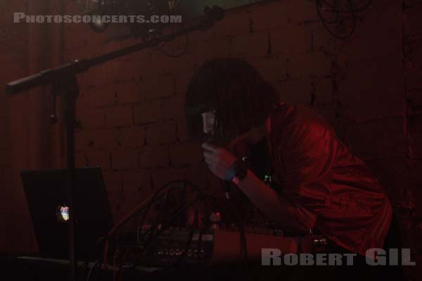 DAT POLITICS - 2012-03-30 - PARIS - La Chaufferie (du Moulin Rouge) - 